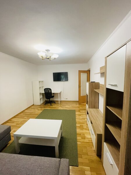 Piata Sudului, Berceni