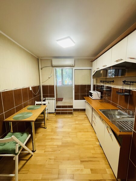 Piata Sudului, Berceni
